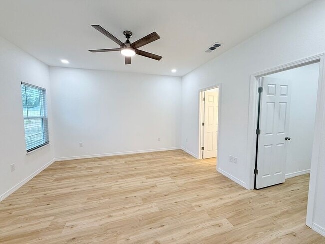 Foto del edificio - 3353 Country Ln