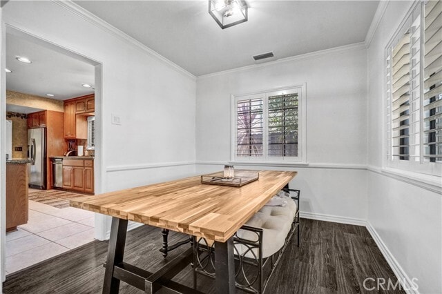 Building Photo - 4728 Sunfield Ave