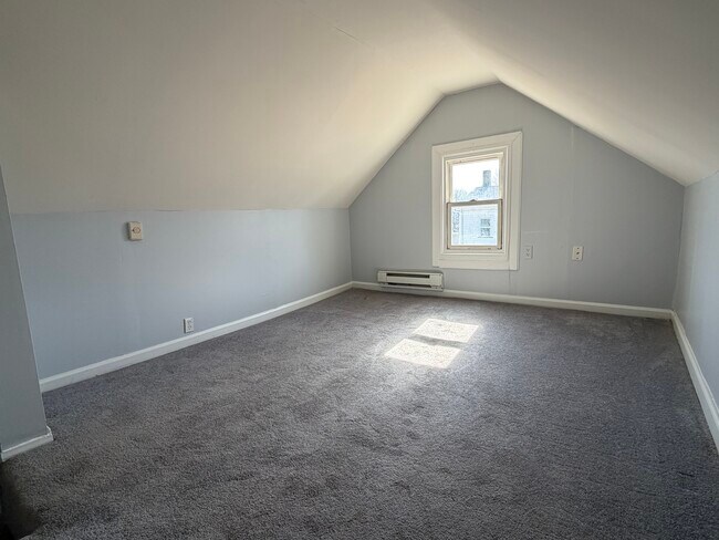 Building Photo - 1614 Kings Hwy