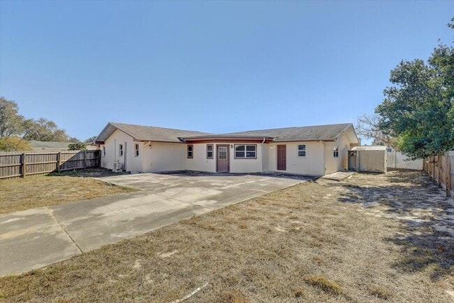 Building Photo - 7012 Pin Cherry Ln