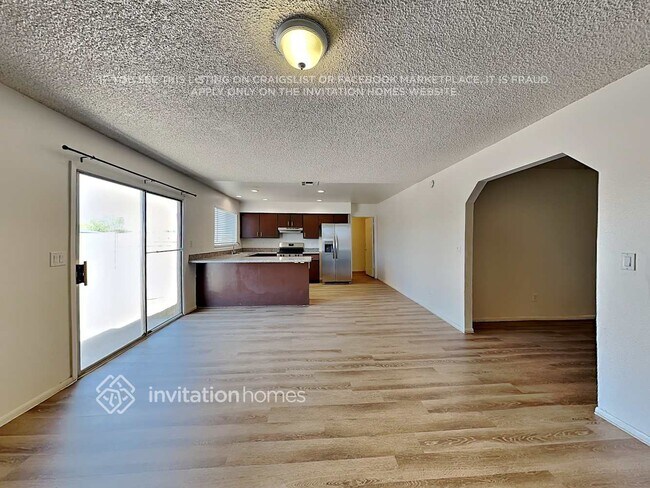 Building Photo - 6919 W Vogel Ave