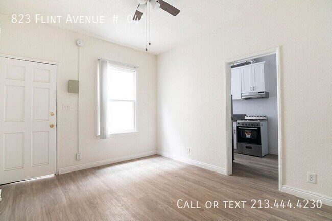 Foto del edificio - 823 N Flint Ave