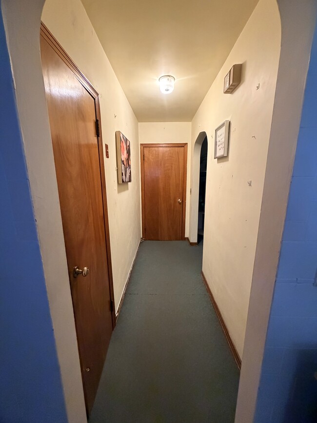 Hallway - 20 Curtis Ter