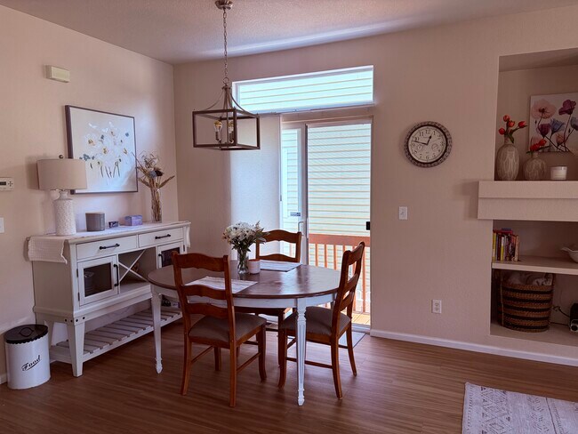 Foto del edificio - 2144 Clipper Way
