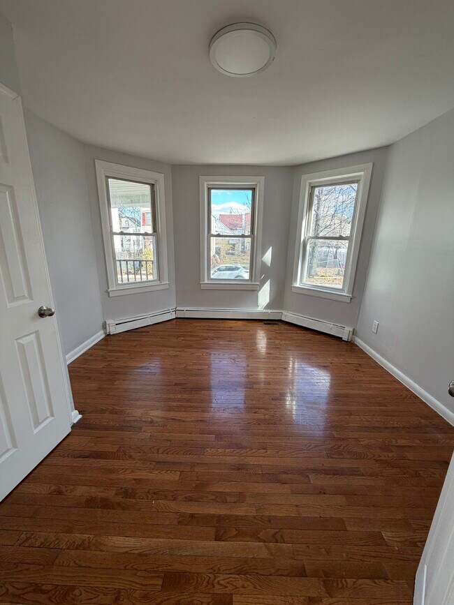 Building Photo - 75 N 15th St