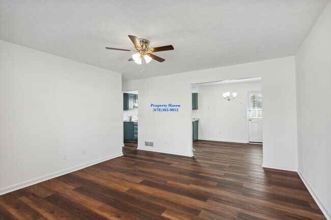 Building Photo - 726 Bellemeade Way SW