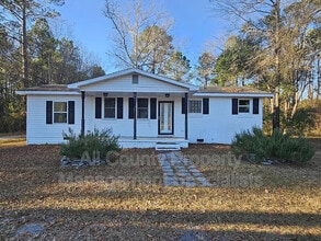 Building Photo - 1301 Pineview Dr