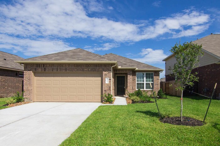 Foto principal - 29611 Clover Shore Dr