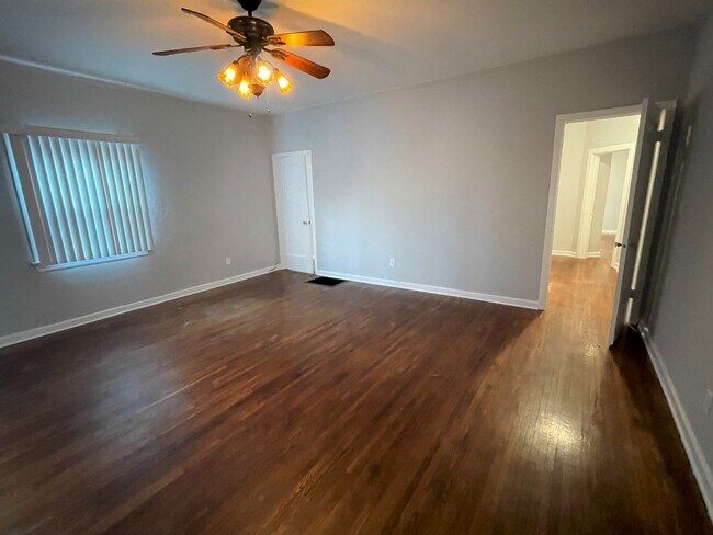 Building Photo - 1447 Redondo Ave