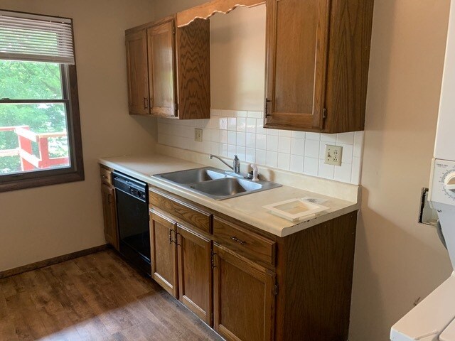 Kitchen-2 - 822 Fremont St