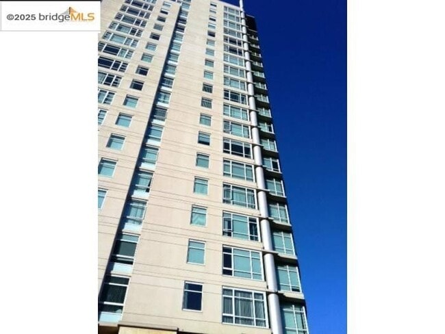 Building Photo - 1 Lakeside Dr