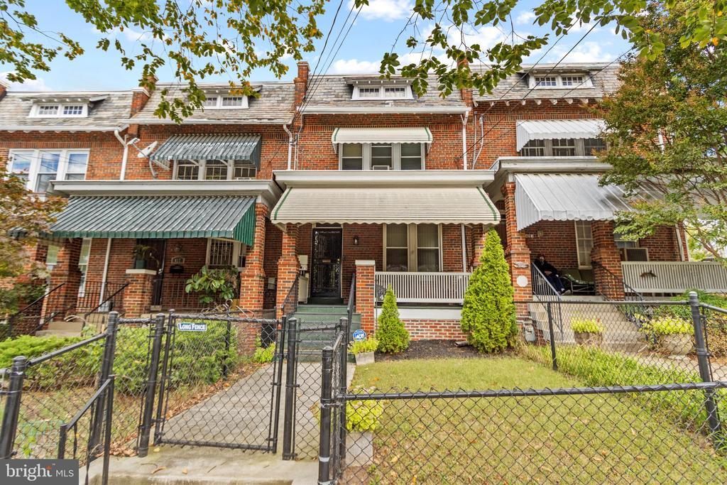 Primary Photo - 415 Gallatin St NW