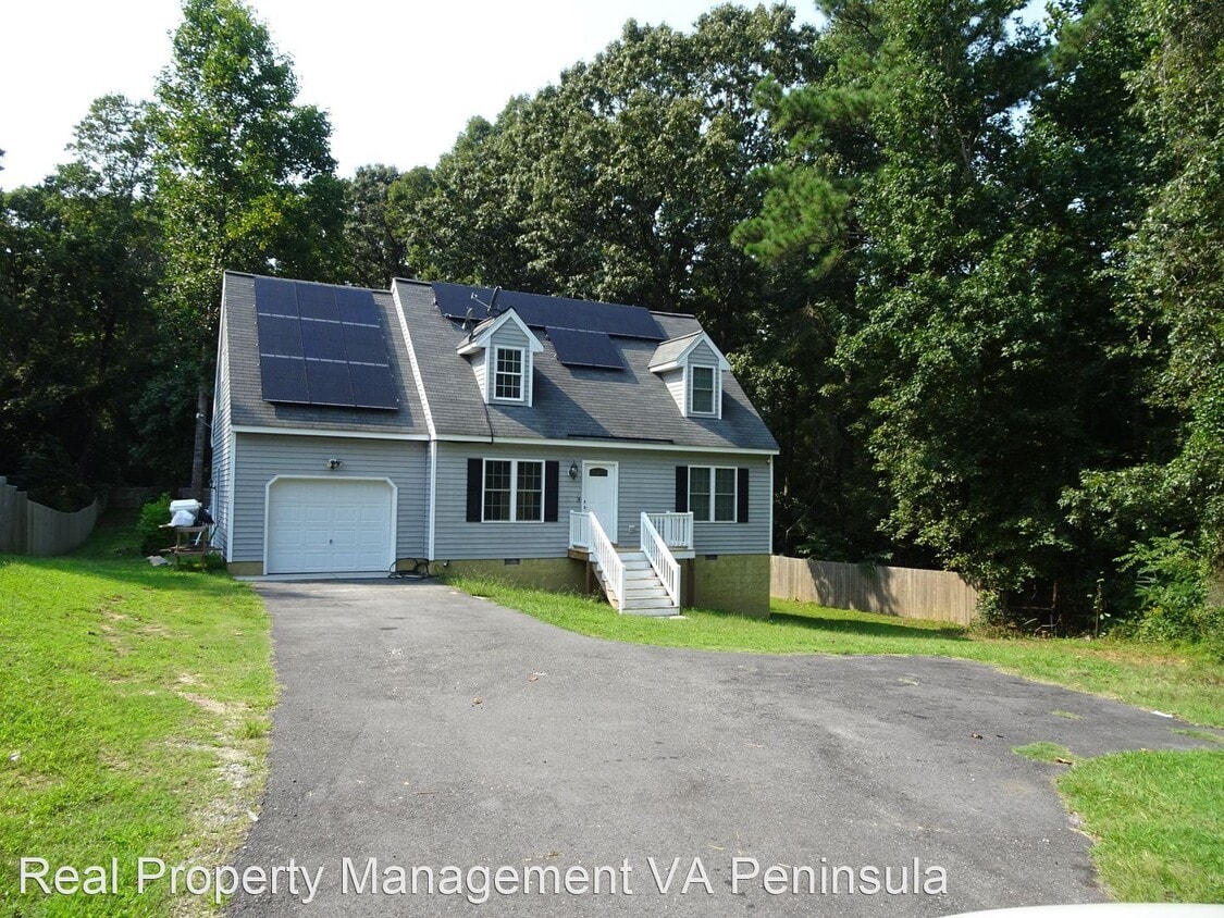 Primary Photo - 3 br, 2.5 bath House - 5793 Centerville Rd.