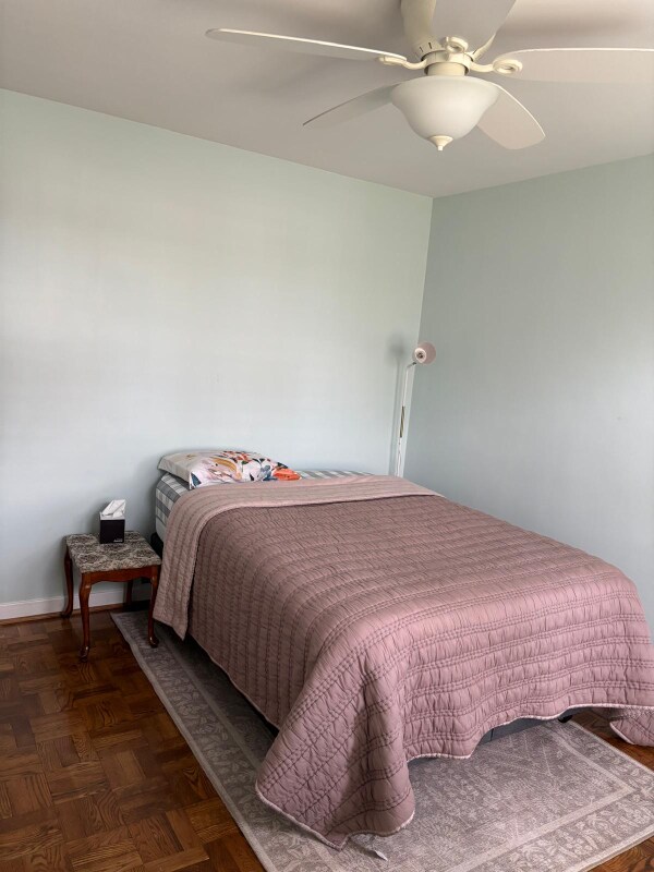 Foto del edificio - 6610 Potomac Ave