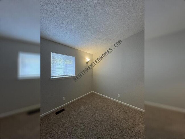 Building Photo - 7318 L St