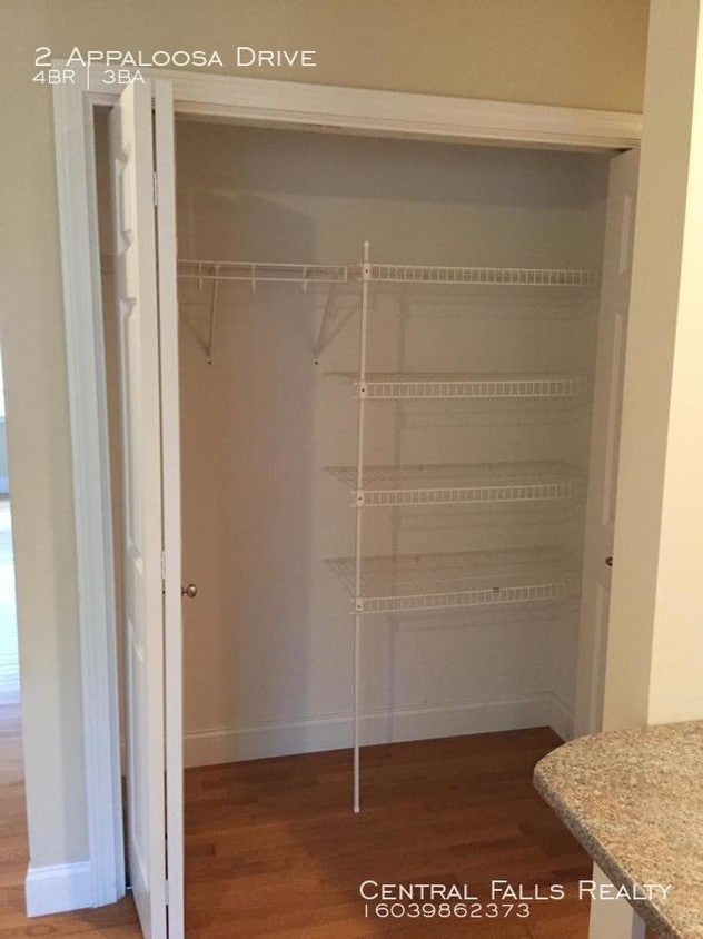 Primary Photo - Available Now ! 4 Bedroom close to UNH