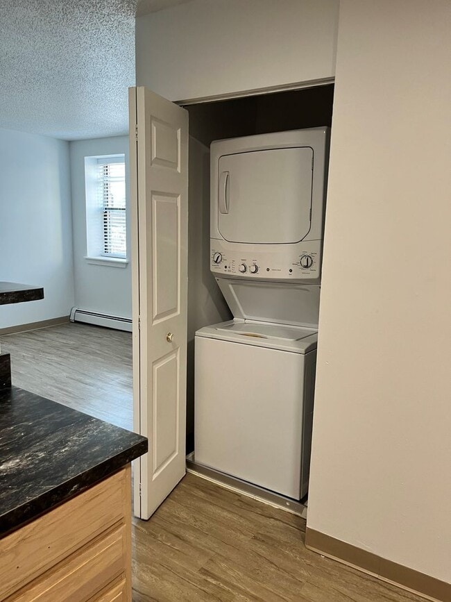 Photo - 35 Willow St Apartment