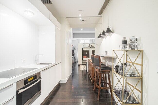 Foto del edificio - 111 Fulton St