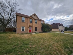 Building Photo - 107 Turtle Creek Dr