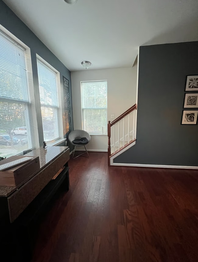 Photo - 3728 Foote St NE House