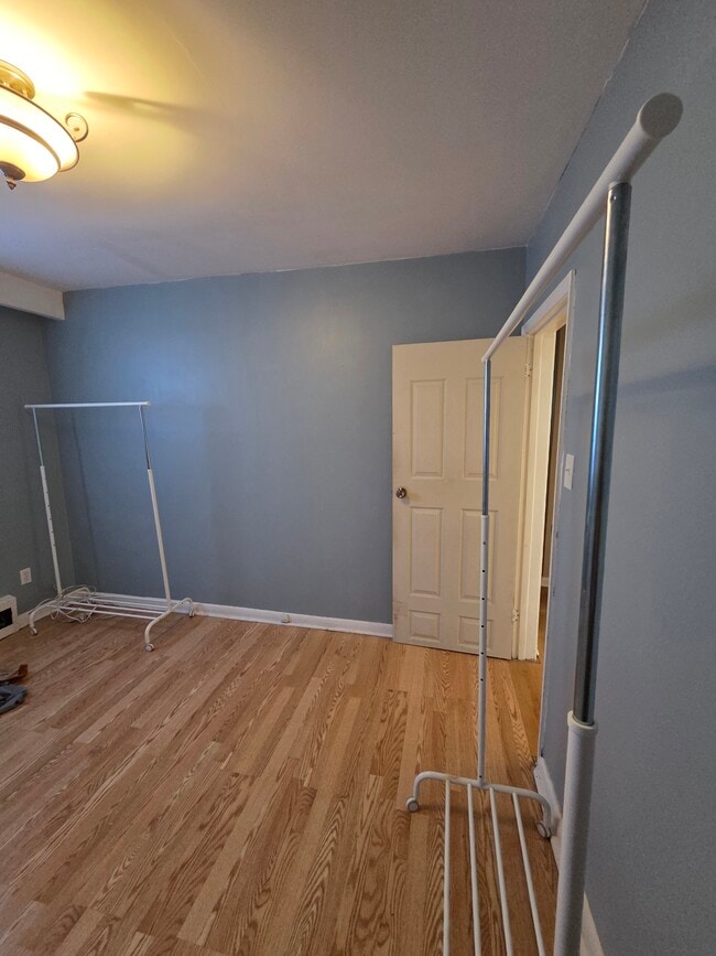 Photo du bâtiment - 14 Denbigh Cres