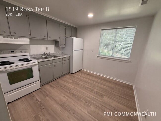 Foto del edificio - 1519 Rosa Terrace