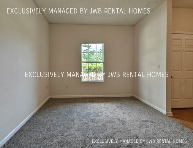 Building Photo - 8468 Jasper Ave