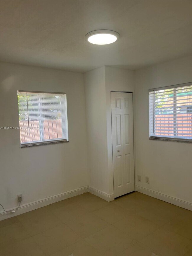 Foto del edificio - 1641 Taft St