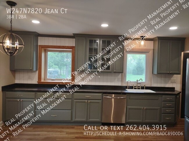 Building Photo - Three Bedroom Single Family Home