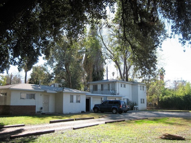Foto del edificio - 328-338 La Paloma St