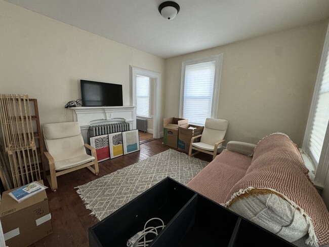 Foto del edificio - 102 Mansfield St