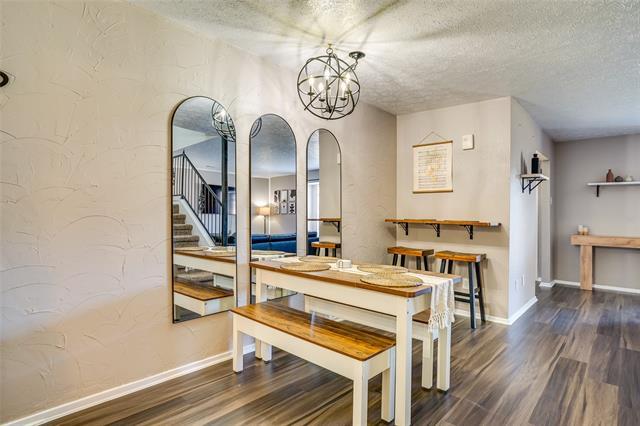 Foto del edificio - 42 W Creek Ln