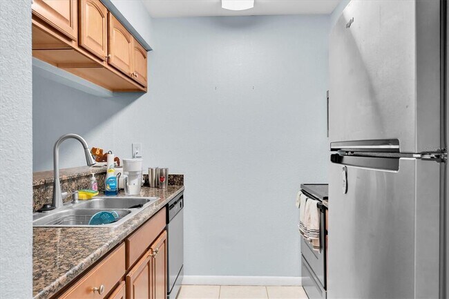 Foto del edificio - 5440 S MacDill Ave