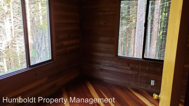 Building Photo - 4452 Greenwood Heights Dr
