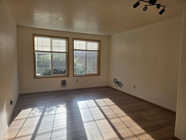 Foto del edificio - 3202 Morrison Rd W
