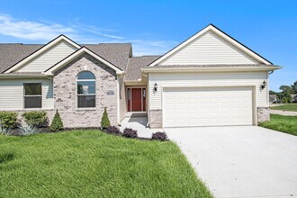 Building Photo - 5391 Swan Dr