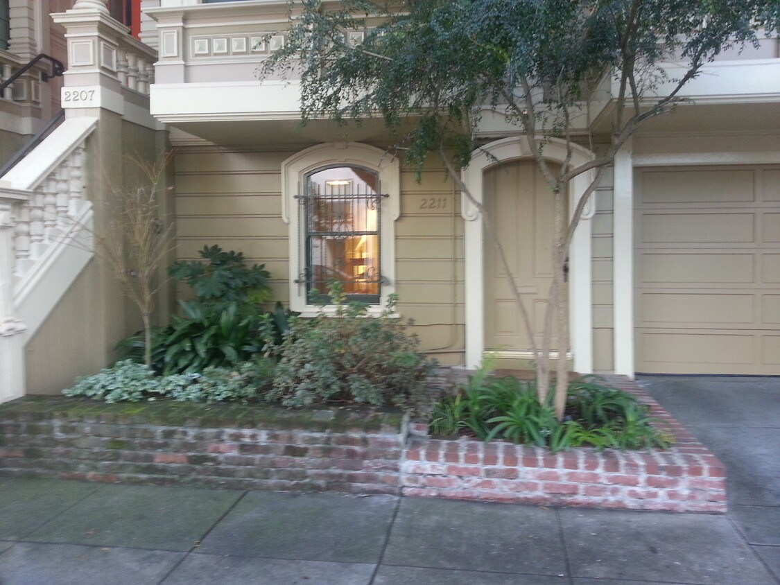 2211 Sutter St, San Francisco, CA 94115 Apartments in San Francisco