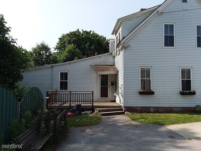 Foto del edificio - 2 br, 1 bath Apartment - 49 Taylor Street
