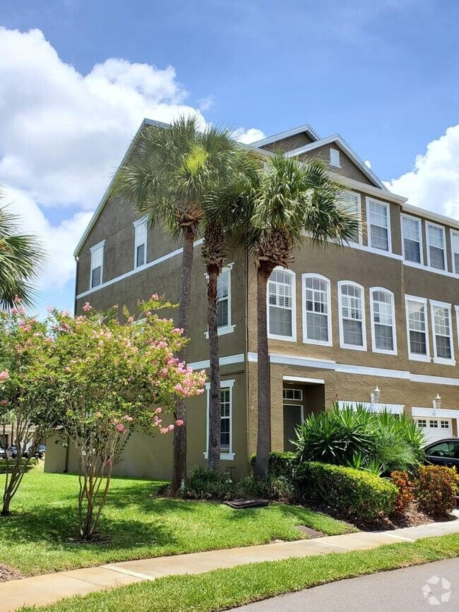 Tropical Pines Apartments for Rent with Washer & Dryer Tampa, FL 1
