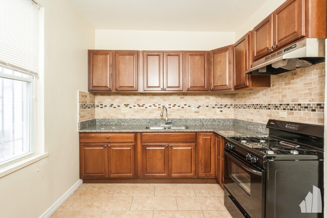 Foto del edificio - 1642 N Campbell Ave