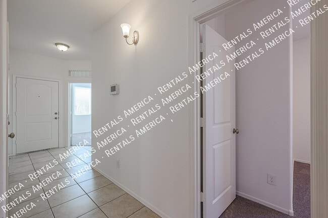 Building Photo - 23852 W Wier Ave