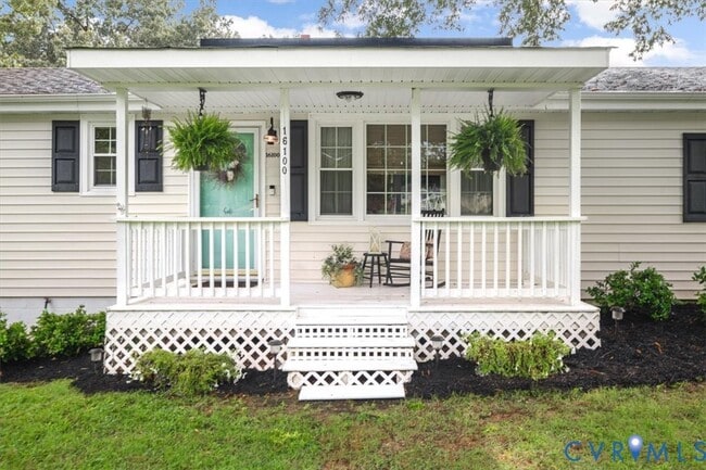 Foto del edificio - 16100 Gary Ave