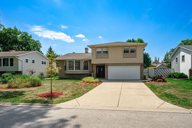 Foto del edificio - 1105 E Alder Ln
