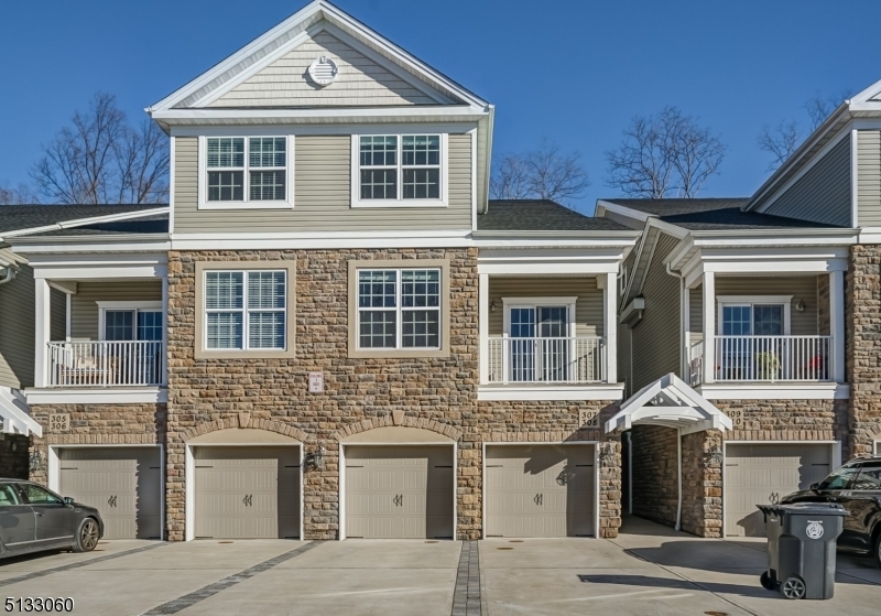 Primary Photo - 508 Waterview Ct