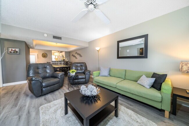 Foto del edificio - 23249 Barwood Ln N