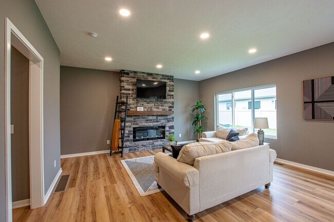 Foto del edificio - 14802-14804 Willow Street