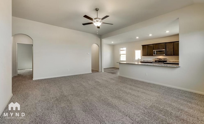 Building Photo - 143 Bovine Dr