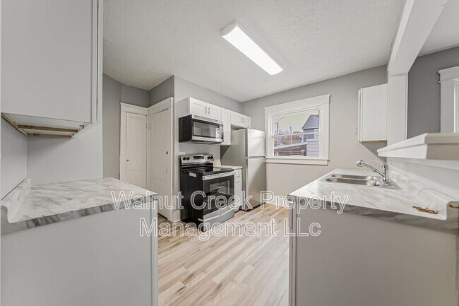 Foto del edificio - 839 Allison Ave