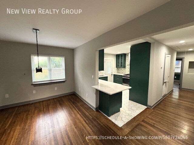 Foto del edificio - 1527 Medford Dr