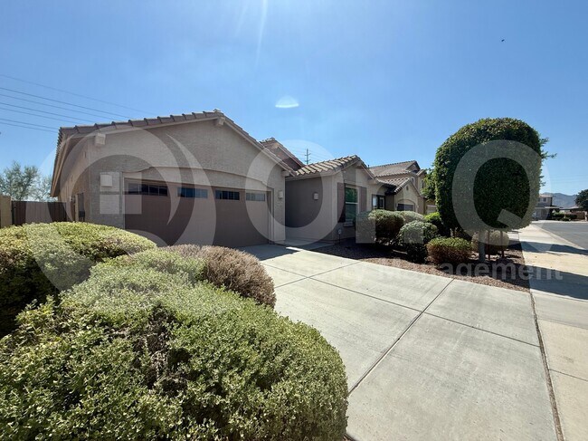 Building Photo - 5521 S Joshua Tree Ln
